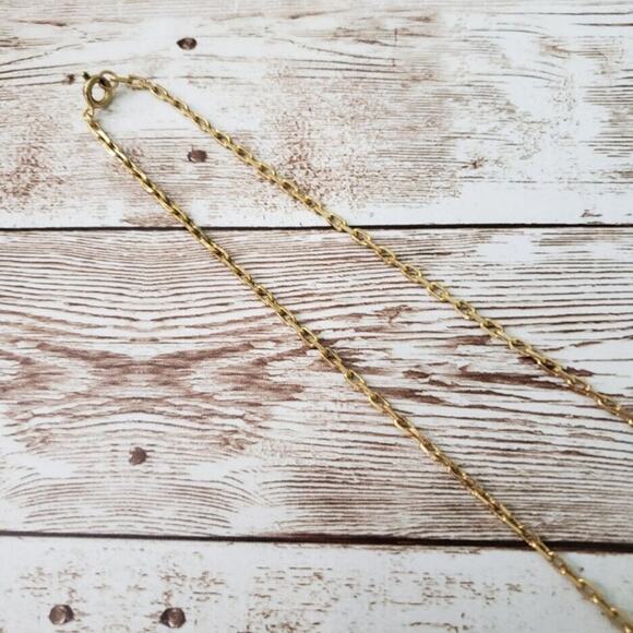 Vintage Necklace Faux Pearl & Gold Tone Necklace - Picture 4 of 5